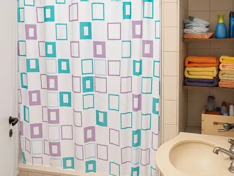 VENTA CASA CON PILETA JARDIN MORENO APTO CREDITO