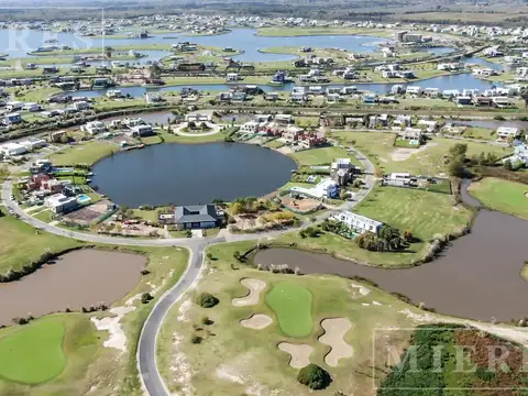 Oportunidad financiacion Lote con vista al golf en venta en El Canton barrio Golf