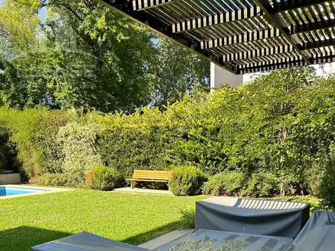 Casa 6 ambientes con piscina en venta - Fincas de Iraola 1