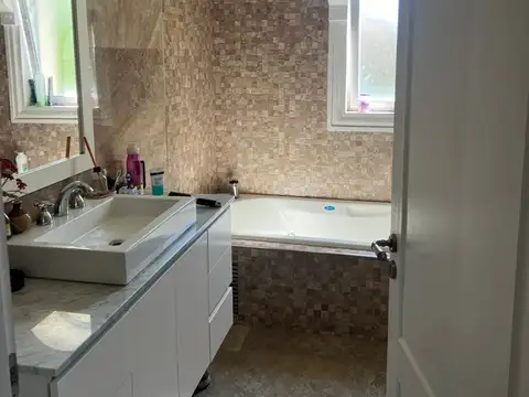 Casa Chalet  en Venta en San Isidro Labrador, Villanueva, Tigre