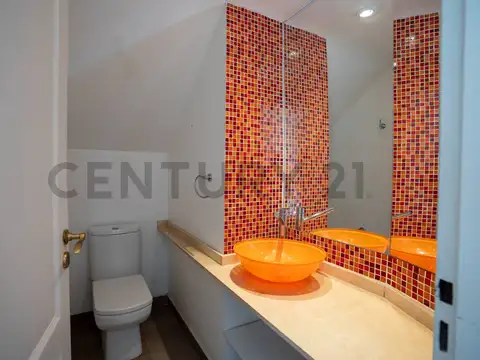 CASA EN VENTA EN LOMAS DE CITY BELL