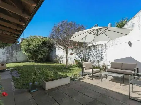 Casa en Venta con 1 cochera