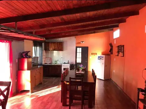 Las Acacias