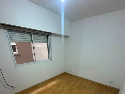 Republica 5000, Piso 1°