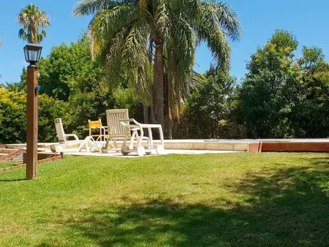 Casa 5 ambientes con 3 baños