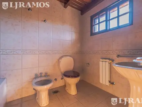 Casa en Venta en El Estribo, USD 285.000