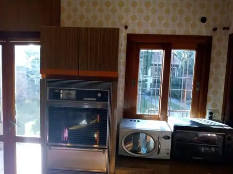 Casa  en Venta ubicado en Quilmes Oeste, Quilmes, G.B.A. Zona Sur - SVN0713_LP584501_1