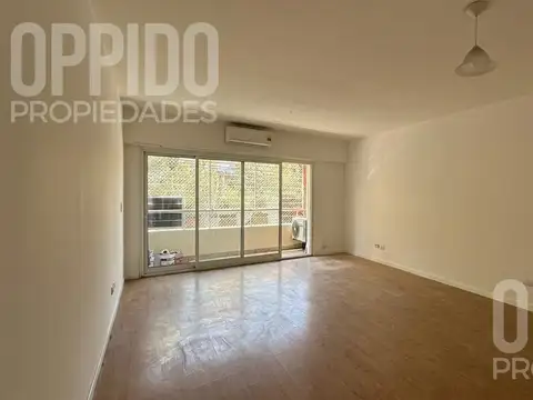 Hermoso monoambiente con patio en venta San cristobal!