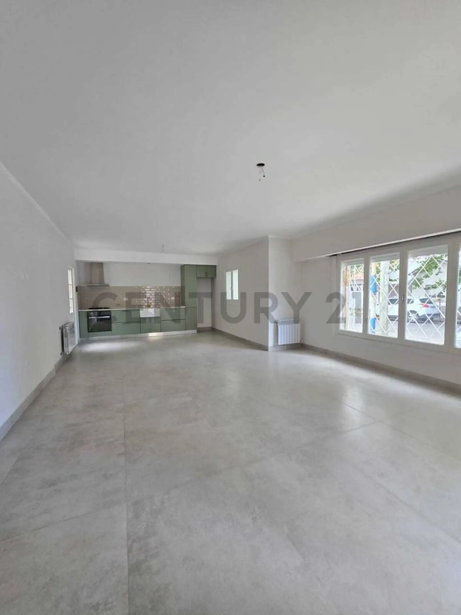 Chalet estilo Mar del Plata reciclado a nuevo – Barrio San José - A 3 cuadras de Av. Independencia