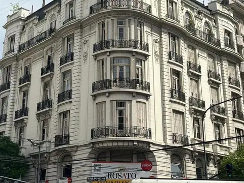 Gran 5 amb con terraza y quincho. Edif de Estilo