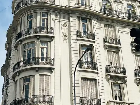 Av Rivadavia 5000, Piso 5