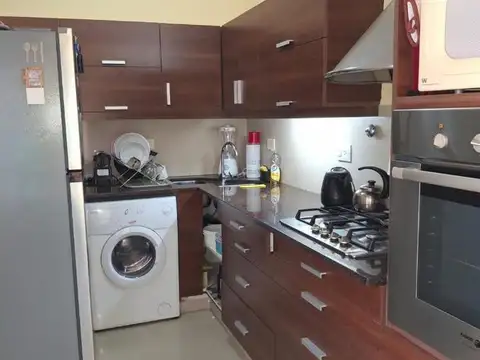 VENTA CASA de tres dormitorios en Santa Genoveva - Neuquen.