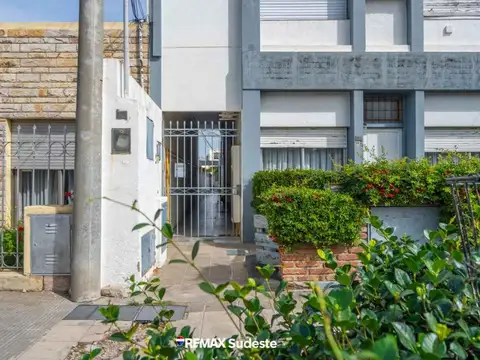 Depto Tipo Casa en Venta 36 años