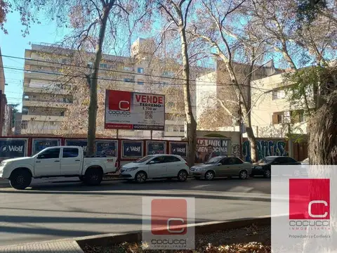 Terreno / Lote en venta de 1708m2 ubicado en Ciudad de Mendoza.