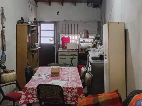 Casa 3 ambientes con 1 baño