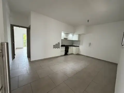 Departamento en venta c/ cochera en Villa Luzuriaga