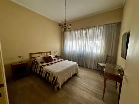 VENTA DEPTO 3 AMBIENTES CON PATIO.