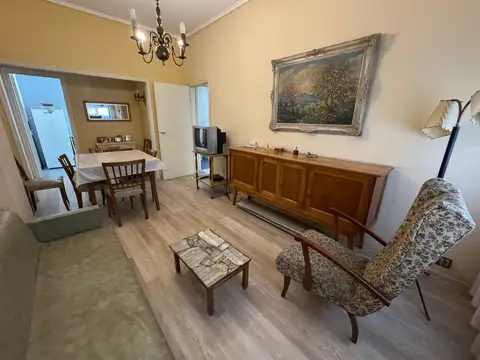 VENTA DEPTO 3 AMBIENTES CON PATIO.