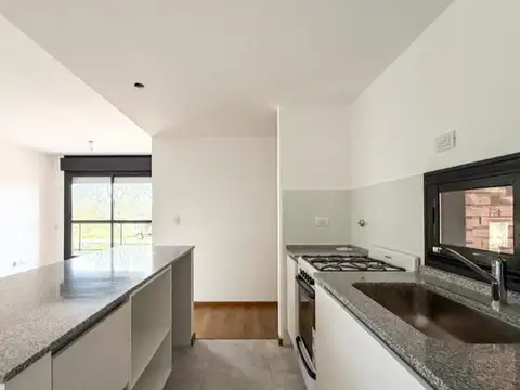 Av Miglierini 700, Piso 3°