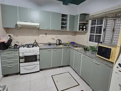 Casa 2 ambientes con 1 baño