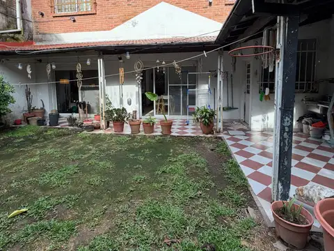 Almirante Manuel J. García 1100