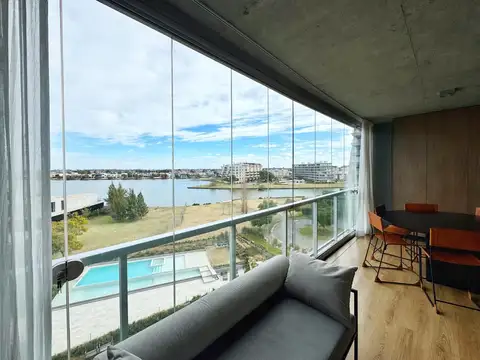 Venta departamento  3 ambientes amoblado y equipado vista al Lago  en Yoo 4 Nordelta