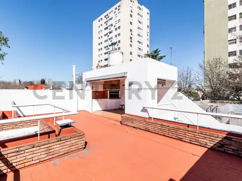 IRIGOYEN 2400, Piso 0