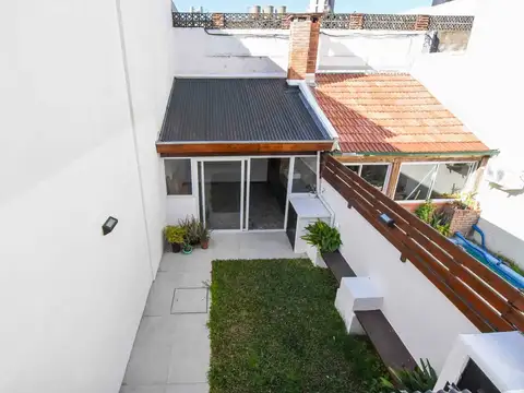 Depto Tipo Casa en Venta con 1 cocheras