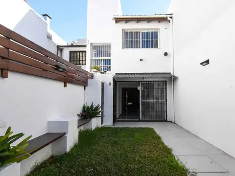 VENTA PH 4 AMB. COCHERA/PARRILLA PARQUE PATRICIOS