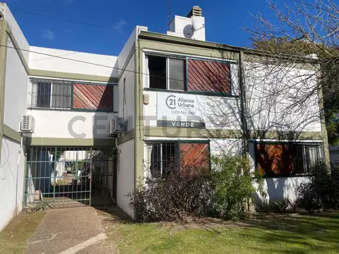 Calle 14 528bis y 529 100, Piso 0