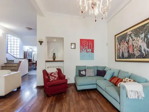 Casa en Venta con 1 cochera