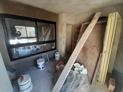 VENTA LOCAL COMERCIAL DOBLE ALTURA EN DOCTA