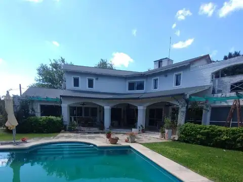 CASA EN VENTA OLIVEROS SOLARES DEL CARCARAÑA IMPORTANTE 