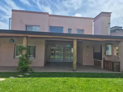 Casa  en Alquiler en La Lonja, Pilar, G.B.A. Zona Norte