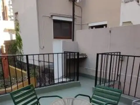 Depto Tipo Casa en Alquiler de 1 dormitorio