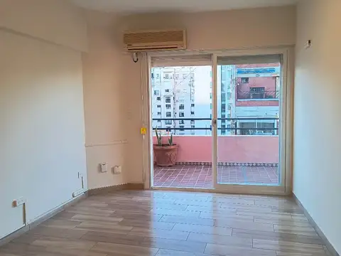 Oficina en Alquiler en Plaza San Martín, $ 780.000