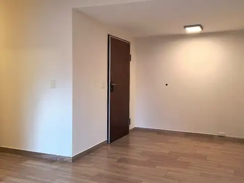 OFICINA | 2 AMBIENTES | RECICLADA | TERRAZA PRIVADA | 10° PISO | RETIRO