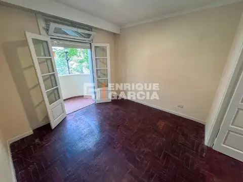 Depto Tipo Casa en Venta 50 años