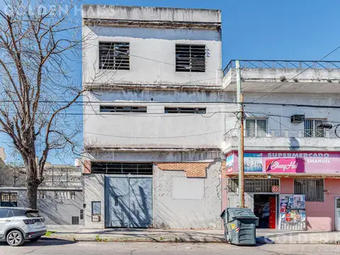 Galpón de 3 plantas a reciclar en mataderos