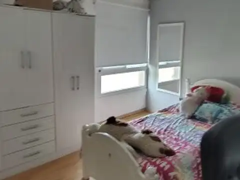 Casa 2 ambientes con 2 baños