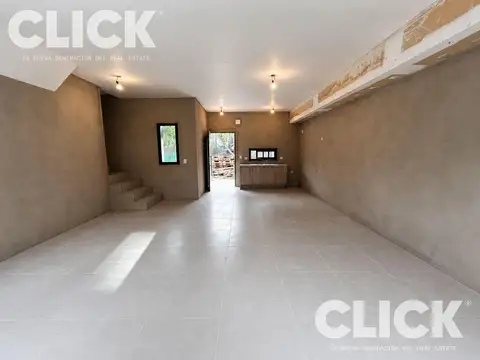 Venta - Casa con jardín - Don Torcuato