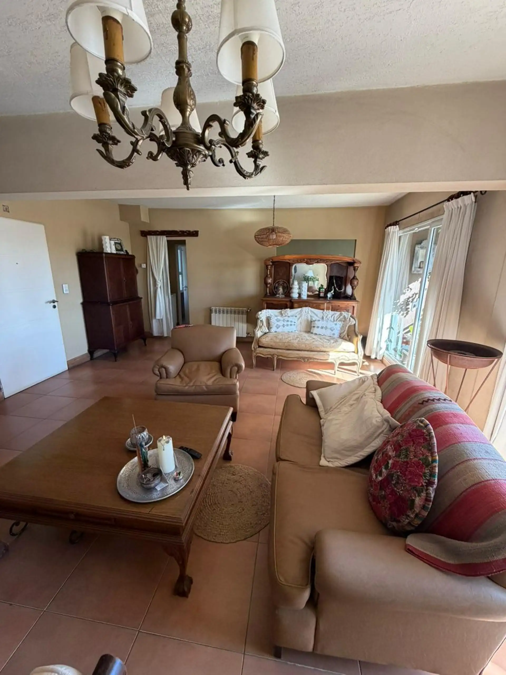 Amplio Depto 5 amb, 110m² — Ideal para familia en Tandil