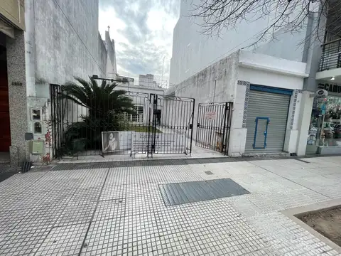 Local en Monte Castro