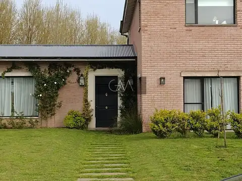 Casa en Alquiler Temporal en Rumenco, USD 450