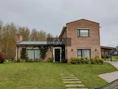 Jorge Newbery 5005, Mar Del Plata, Buenos Aires, Argentina.