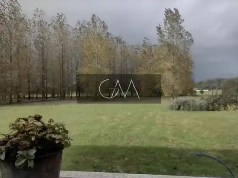 Casa en Alquiler Temporal con 2 cocheras
