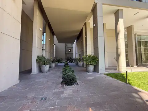 Departamento 4 ambientes con 5 baños