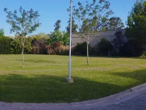 Venta de lote en Canuelas Barrio cerrado Valdevez