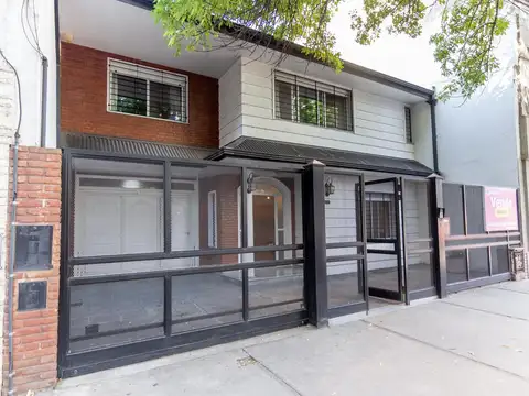 VENTA DE CASA 4 DORMITORIOS EN BARRIO ABASTO ROSARIO