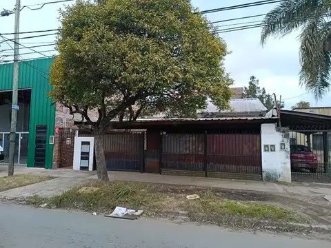 Casa en Paso del Rey excelente ubicacion